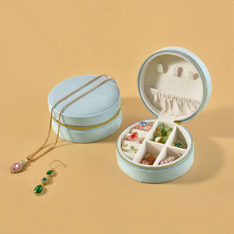 Pocket Keeps Velvet Jewelry Case